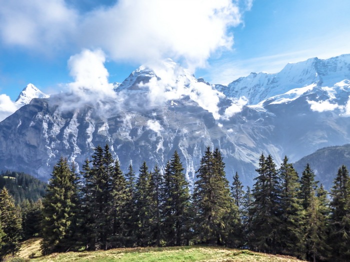 Gimmelwald, Switzerland | Hiking in the Swiss Alps | Murren | mountains | what a view