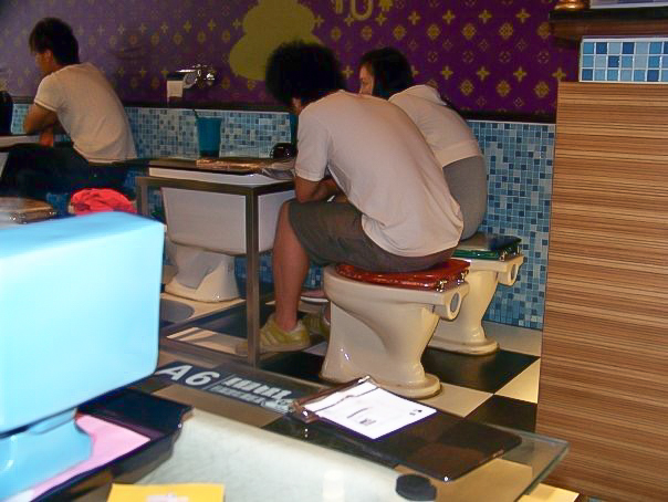 Modern Toilet restaurant, the crappiest restaurant in Taiwan | Taipei, Taiwan and Hong Kong | Toilet-themed restaurant, bathroom-themed restaurant | Themed restaurants in Asia #moderntoilet #themerestaurant #taipei #taiwan