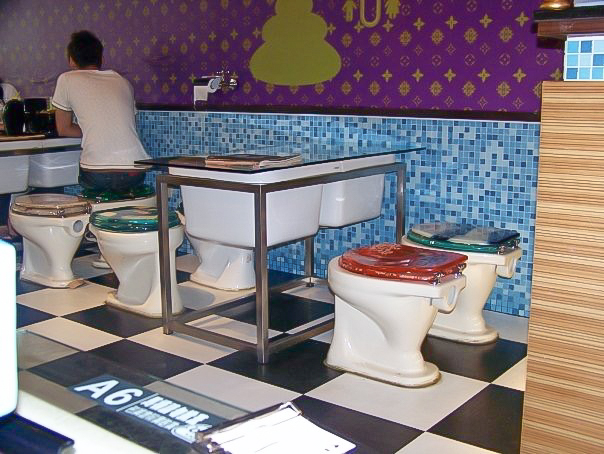 Modern Toilet restaurant, the crappiest restaurant in Taiwan | Taipei, Taiwan and Hong Kong | Toilet-themed restaurant, bathroom-themed restaurant | Themed restaurants in Asia #moderntoilet #themerestaurant #taipei #taiwan