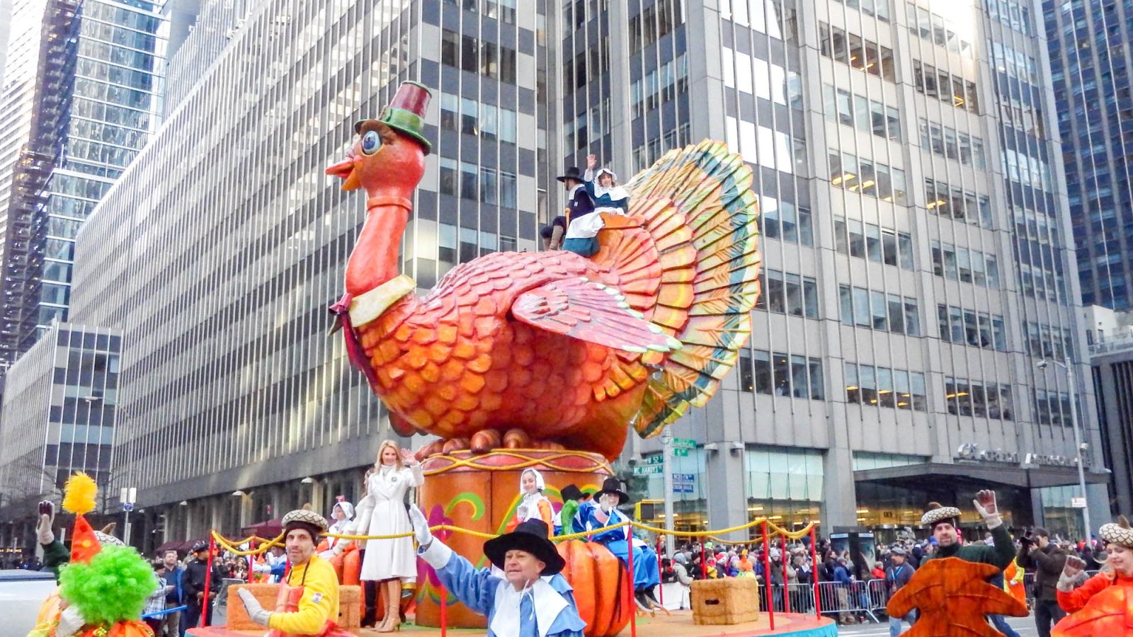 The Best Macy's Thanksgiving Day Parade Tips Your Trip Needs | New York City, Manhattan, Thanksgiving and Christmas