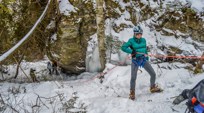 Ice Canyoning in Québec // Why You Should Be All up in This | I make ice canyoning look sexy. Ice canyoning in Québec.