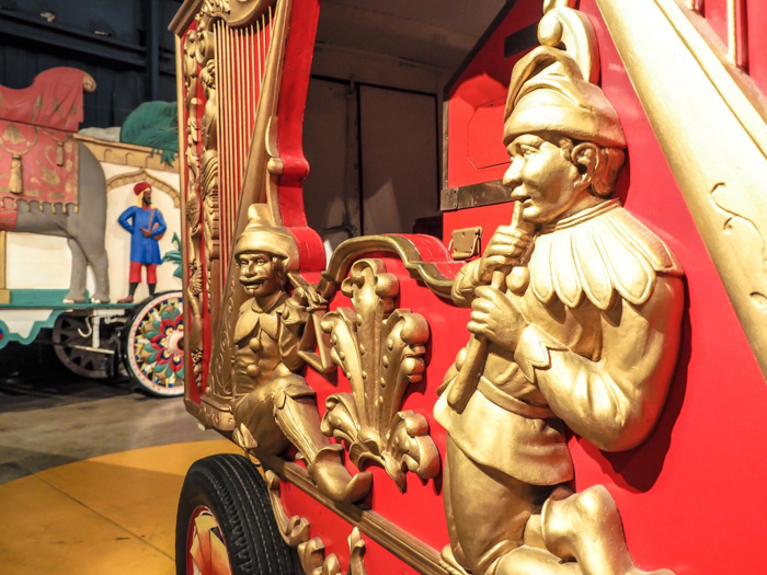 How creepy is the Ringling Brothers Circus Museum | Sarasota, Florida | Barnum and Bailey Circus | Greatest Show on Earth | The Greatest Showman | Circus history | Clowns | circus freaks