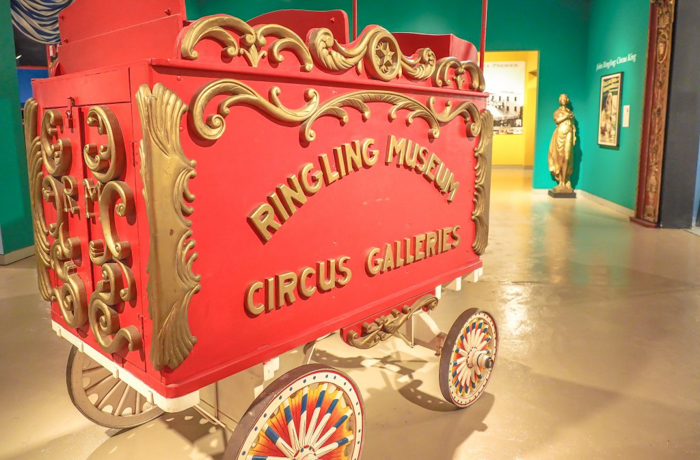 How creepy is the Ringling Brothers Circus Museum | Sarasota, Florida | Barnum and Bailey Circus | Greatest Show on Earth | The Greatest Showman | Circus history | Clowns | circus cart