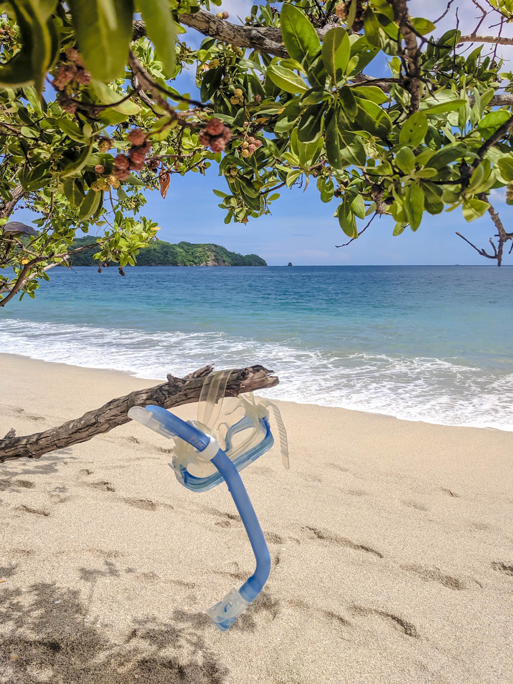 Costa Rica beach | How to NOT guide for getting robbed abroad | What to do before, during, and after getting robbed abroad. Pickpocketing in Europe, travel insurance, etc. #traveltips #europe