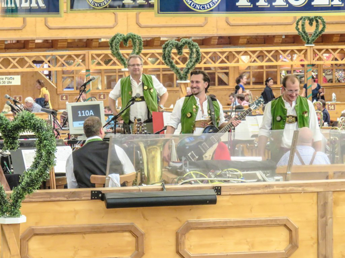 My Wanderlusty Oktoberfest Recap | What it's like at Oktoberfest in Munich, Germany | What it's like to travel to Oktoberfest with Thirsty Swagman | Oktoberfest beer tents | Oktoberfest food and beer | What to wear to Oktoberfest | Oktoberfirsts | Arbrustschutzenzelt | Paulaner Tent | Band