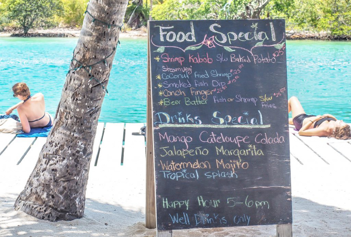 3 days in caye caulker, belize // lazy lizard