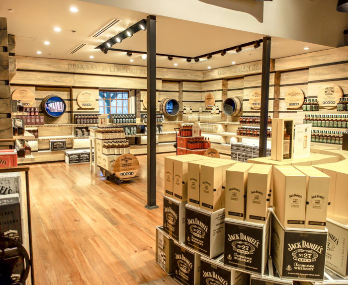 Jack Daniel's Distillery tour in Lynchburg, Tennessee | Tennessee Whiskey | perfect day trip from Nashville | Southern lunch at Miss Mary Bobo's Boarding House | Jack Daniel's Honey | Jack Daniel's Fire | Gentlemen Jack | Jack Daniel's Single Barrel Select | Old no. 7 | white rabbit bottle shop