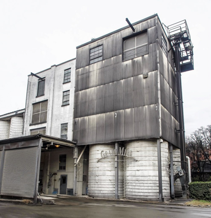 Jack Daniel's Distillery tour in Lynchburg, Tennessee | Tennessee Whiskey | perfect day trip from Nashville | Southern lunch at Miss Mary Bobo's Boarding House | Jack Daniel's Honey | Jack Daniel's Fire | Gentlemen Jack | Jack Daniel's Single Barrel Select | Old no. 7 | grain mill
