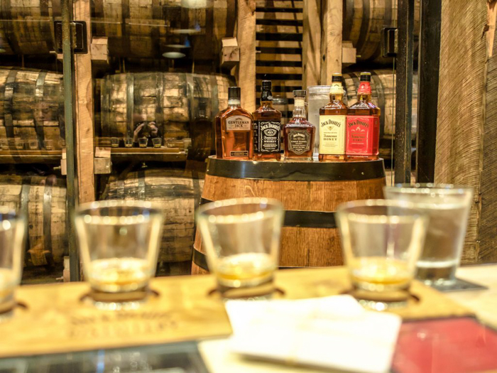 Jack Daniel's Distillery tour in Lynchburg, Tennessee | Tennessee Whiskey | perfect day trip from Nashville | Southern lunch at Miss Mary Bobo's Boarding House | Jack Daniel's Honey | Jack Daniel's Fire | Gentlemen Jack | Jack Daniel's Single Barrel Select | Old no. 7 | whiskey tasting