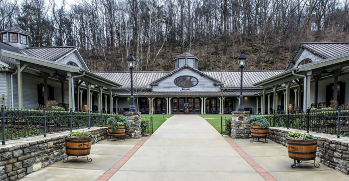 Jack Daniel's Distillery tour in Lynchburg, Tennessee | Tennessee Whiskey | perfect day trip from Nashville | Southern lunch at Miss Mary Bobo's Boarding House | Jack Daniel's Honey | Jack Daniel's Fire | Gentlemen Jack | Jack Daniel's Single Barrel Select | Old no. 7 | visitor's center