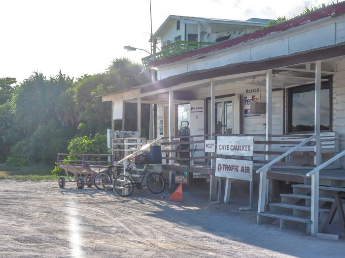 Things that shocked me in Belize // Caye Caulker airport