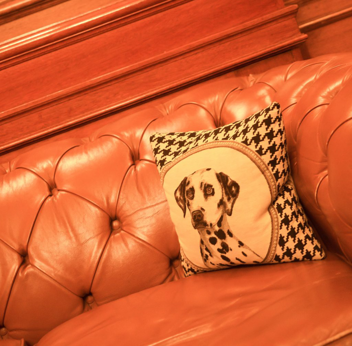 Charlie and the Chesterfield | Willy Wonka and the Chocolate Factory | Afternoon Tea | London, United Kingdom | Chesterfield Mayfair Hotel | Red Carnation Hotel Collection | dogs
