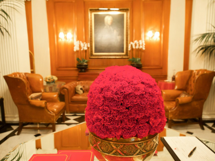 Charlie and the Chesterfield | Willy Wonka and the Chocolate Factory | Afternoon Tea | London, United Kingdom | Chesterfield Mayfair Hotel | Red Carnation Hotel Collection | lobby