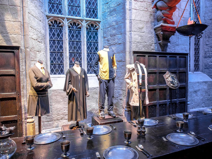 Do This, Not That // Harry Potter Studio Tour | Leavesden, London, UK | Harry Potter film studio and set | Things to do in London | What to do in London | What to see in London | House Hufflepuff