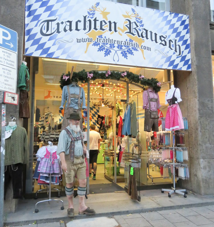 Where to buy | How to Dress for Oktoberfest | what to wear | Munich, Germany | dirndl | lederhosen | trachten | beer festival | tents | costume |