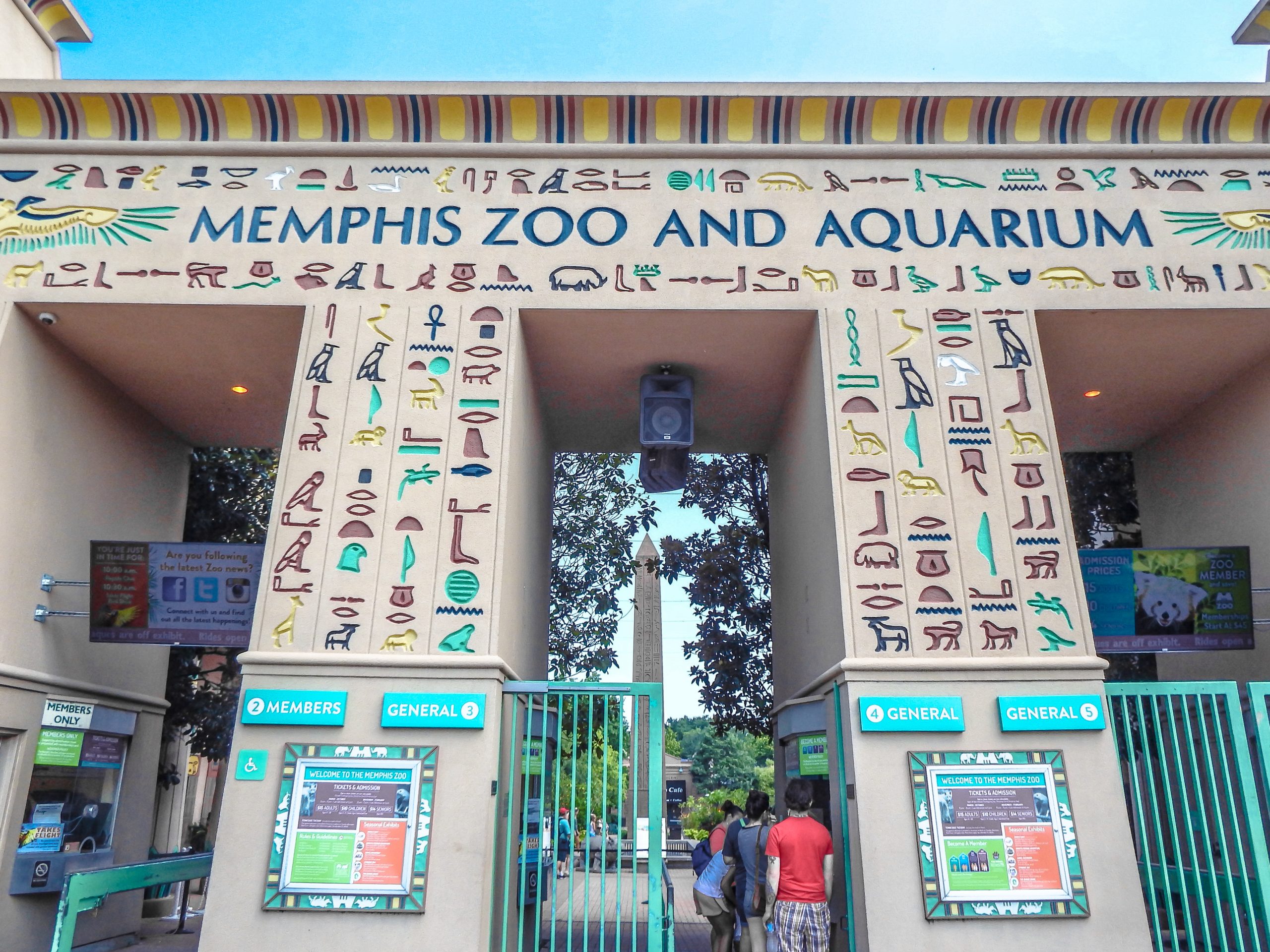 Memphis, Tennessee is weird. Egyptian facade of the Memphis Zoo - designed after the Great Temple of Ptah in Memphis, Egypt