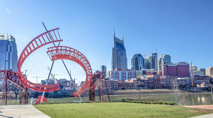 Skyline of downtown Nashville, Tennessee | "How hot is mild?"