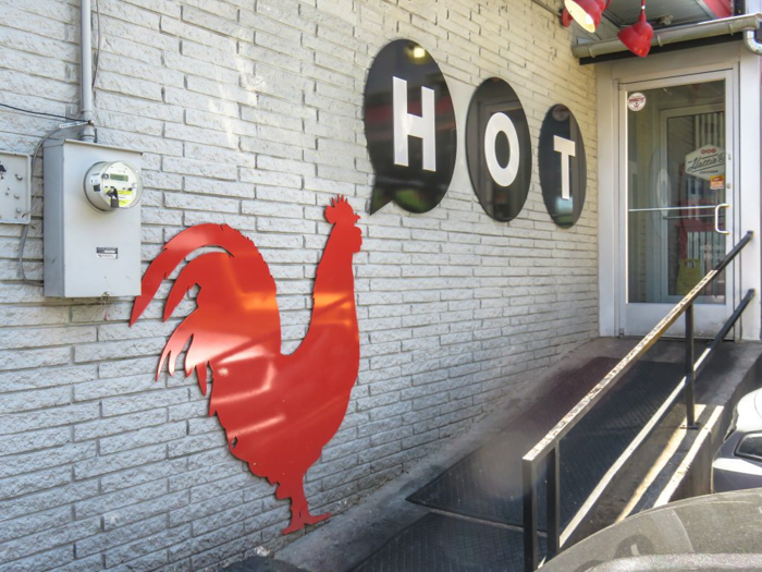 An exploration of Nashville Hot Chicken | Hattie B's | Bolton's | Pepperfire | Nashville, Tennessee | chicken and waffles, chicken tenders, spicy fried chicken | Southern cuisine | Soul food