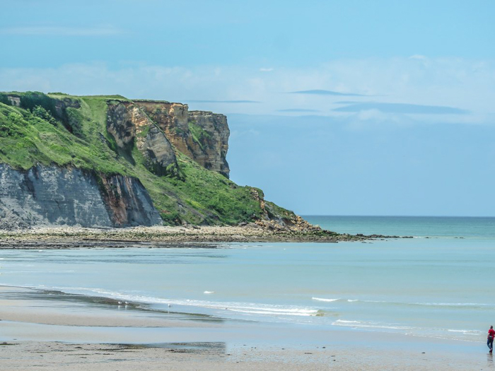The best D-Day sites to visit in Normandy, France | WWII | WW2 | Arromanches | cliff