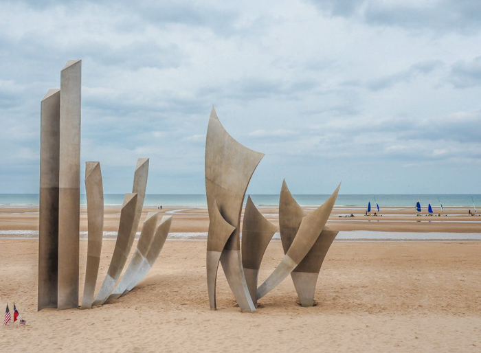 The best D-Day sites to visit in Normandy, France | WWII | WW2 | Omaha Beach | Les Braves memorial sculpture