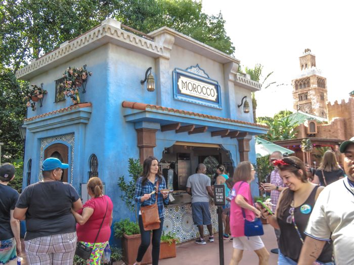 What to pack for the Epcot Food and Wine Festival | Epcot Center, Disney World, Orlando, Florida | What to wear, what to bring, what to leave at home, and how NOT to look like a crazy person | Apparel, shoes, misc. | morocco pavilion