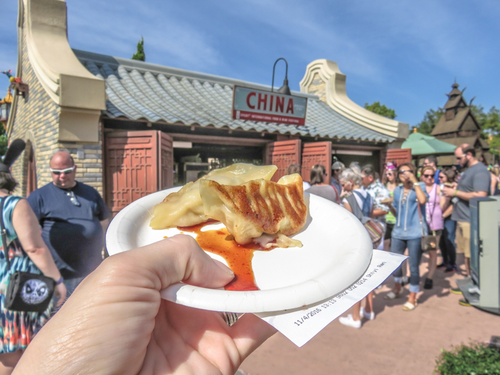 What to pack for the Epcot Food and Wine Festival | Epcot Center, Disney World, Orlando, Florida | What to wear, what to bring, what to leave at home, and how NOT to look like a crazy person | Apparel, shoes, misc. | china food