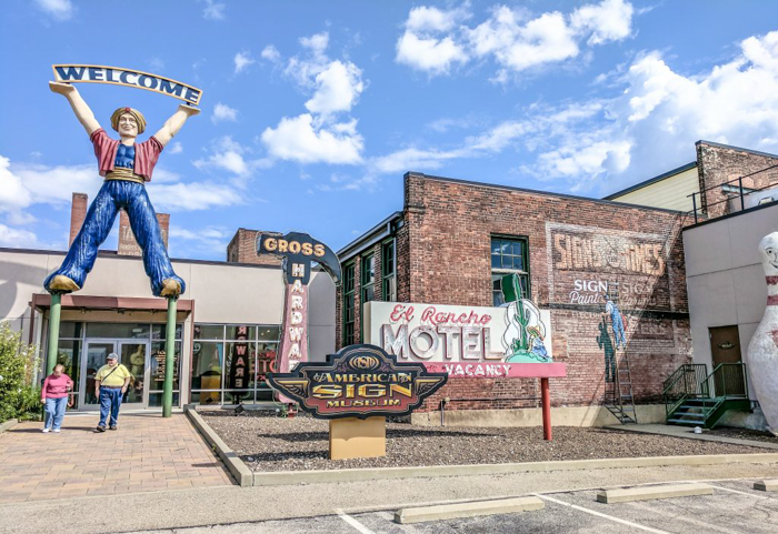 American Sign Museum | Cincinnati, Ohio | Neon signs | How to make | Americana | Private Tour | What to do in Cincinnati | Queen City | Big Boy | American history | Quirky Museums | Unique Museums | Fun things to do in Cincinnati | Exterior entrance