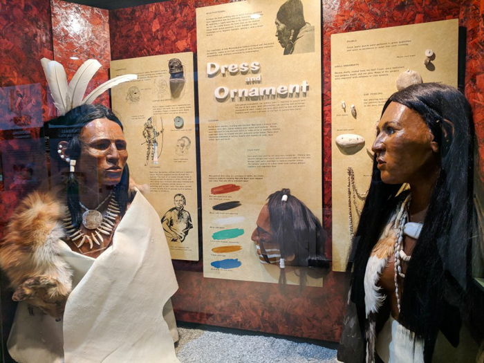 9 Reasons You Should Visit Chucalissa Indian Village | Memphis, Tennessee | West Tennessee Historic Landmark | History museum | Native American, American Indian historical site | Chickasaw, Choctaw, Cherokee, Quapaw, Mississippian culture | Earthen Mound complex | face painting