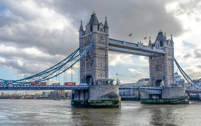 The Best 5-day London Itinerary for First-Time Visitors | London, England, United Kingdom | Tower Bridge, Thames River