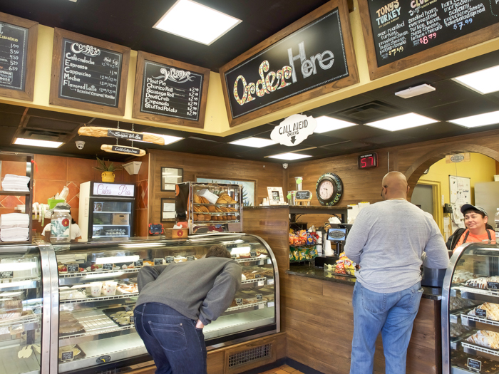 Spend a day in Ybor City | Tampa, Florida | La Segunda bakery and café pastries