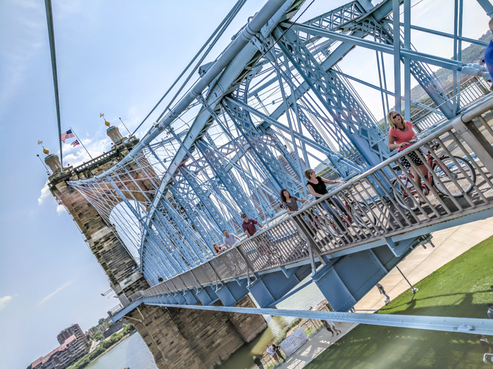 9 Reasons a Long Weekend in Cincinnati, Ohio Should Be Your Next Trip | What to do in Cincinnati | Things to do in Cincinatti | How to spend a weekend in Cincinnati | What to see in Cincinnati, Ohio | Midwest | USA Road trip | 3 days in Cincinnati, Ohio | Roebling Bridge