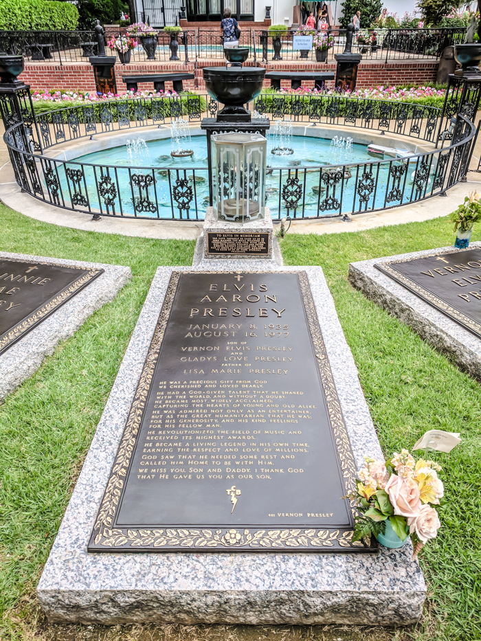 Elvis's grave | 13 Reasons to Visit Graceland in Memphis, Tennessee even if you're not an Elvis Presley fan #Elvis #Graceland #Memphis #traveltips 
