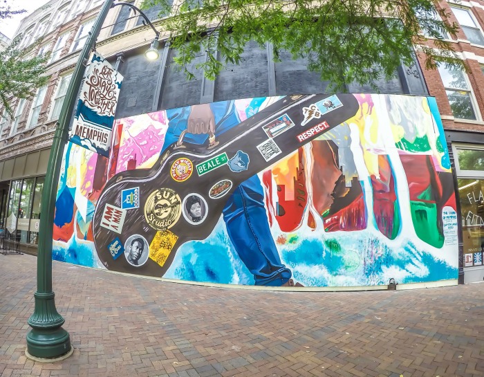 200 things to do in memphis, tennessee for first-time visitors, a local's guide | street art, mural #memphis #streetart #mural #traveltips 