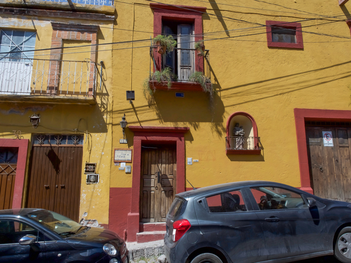 2 days in San Miguel de Allende travel tips | Mask Museum, Another Face of Mexico, Casa de la Cuesta | museum exterior #sanmigueldeallende #mexico #traveltips #timebudgettravel #sanmiguel #maskmuseum