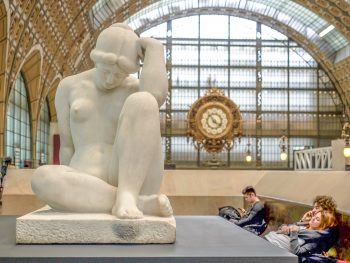 What to pack for London and Paris in the winter | London Packing list | Paris packing list | what to wear in paris | What to wear in london | winter packing list | how to dress for winter in Europe