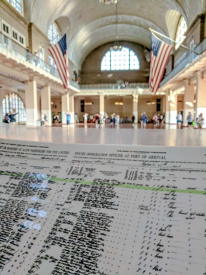 A Time-Budget Traveler's Guide to Visiting Ellis Island in a Hurry | New York City, Manhattan and the Statue of Liberty | United States Immigration Museum | National Park Site #ellisisland #newyorkcity #stateofliberty #nyc #manhattan #ushistory registry