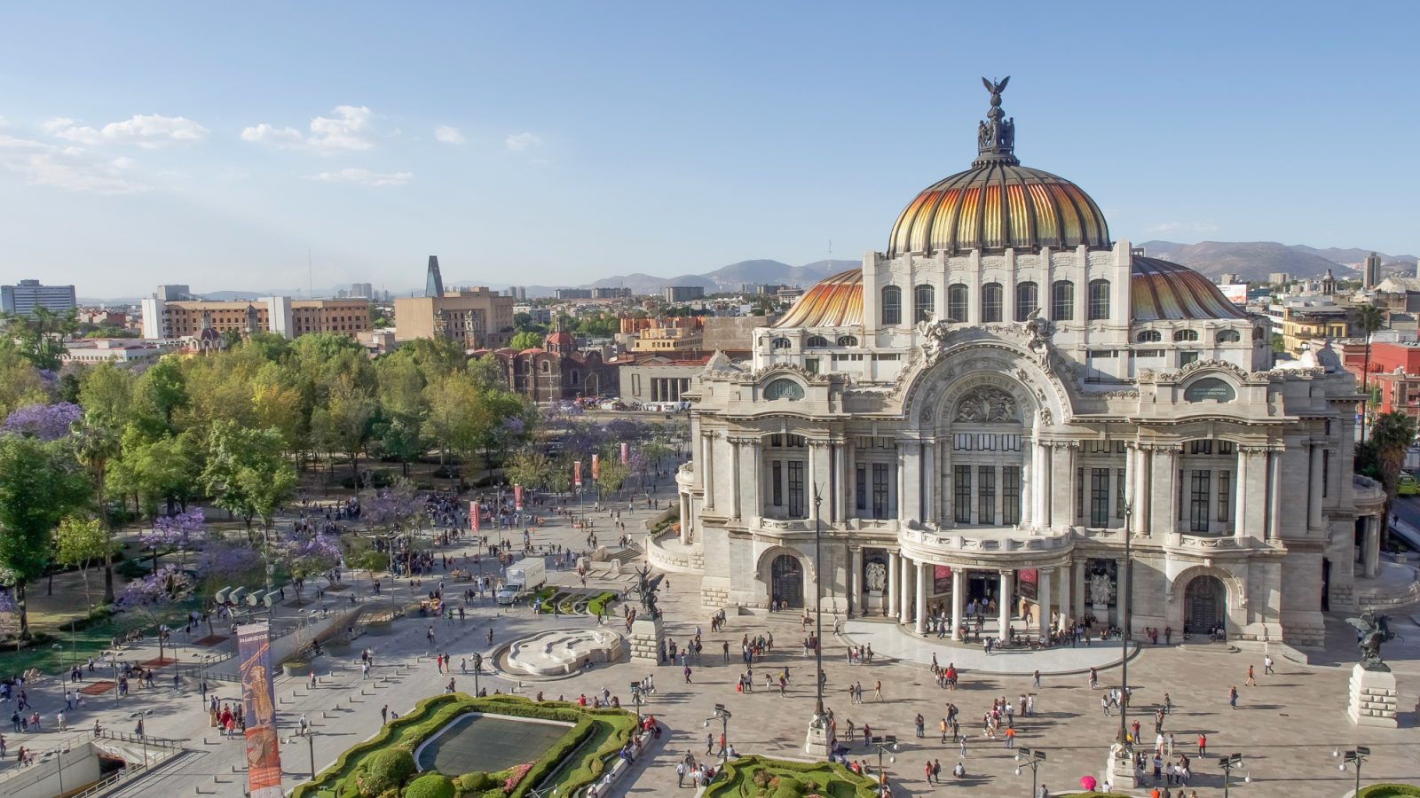 3 days in Mexico City, Do This, Not That | Dos and dont's for your first trip to Mexico City | CDMX | Mexico DF | altitude sickness | xochimilco | Casa Azul | Frida Kahlo, Diego Rivera | best views in Mexico City | Mexican food | Aeromexico | Tequila + Mezcal | Palacio des bellas artes | Zocalo | Dia de Muertos, Day of the Dead | Mexico travel tips