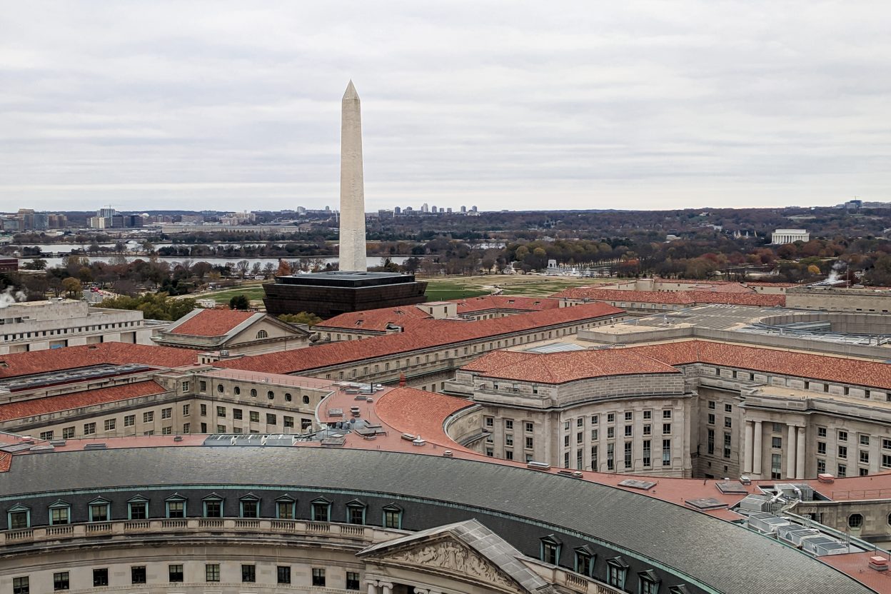 A Jam-Packed 3 Days in Washington DC Itinerary for First Time Visitors | District of Columbia, White House, United States Capitol, Lincoln Memorial and Ford's Theater, Arlington | #washingtondc #uscapital #whitehouse #timebudgettravel #USA