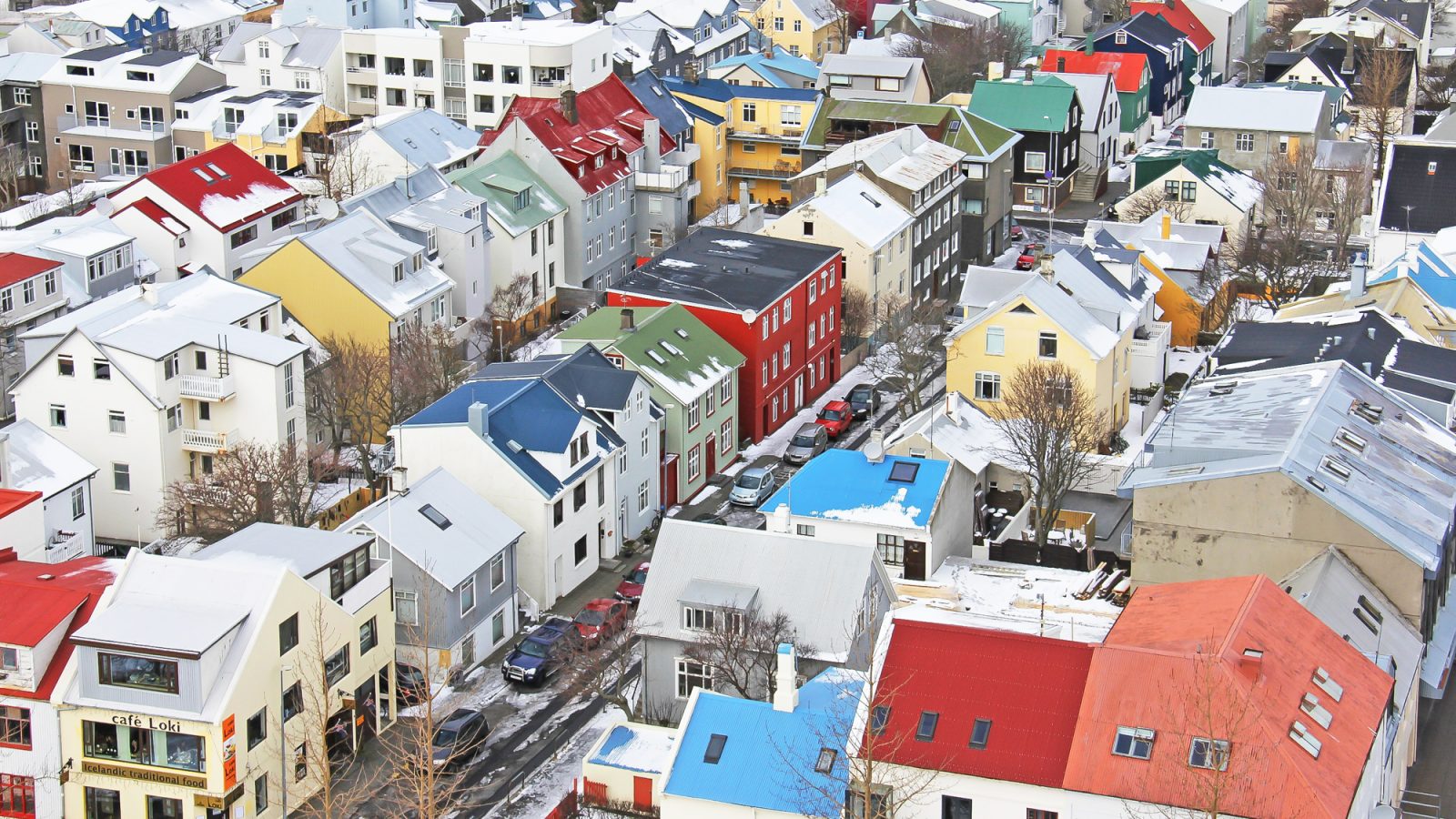 Get to know Iceland | Reykjavik | Where to stay in Iceland, what to pack for Iceland, and what you need to know about Iceland | #timebudgettravel #traveltips #Iceland #reykjavik #bluelagoon