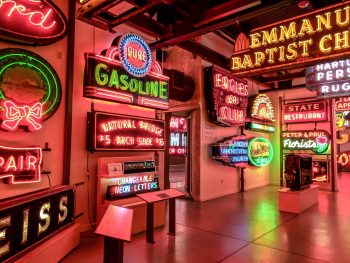 American Sign Museum | Cincinnati, Ohio | Neon signs | How to make | Americana | Private Tour | What to do in Cincinnati | Queen City | Big Boy | American history | Quirky Museums | Unique Museums | Fun things to do in Cincinnati