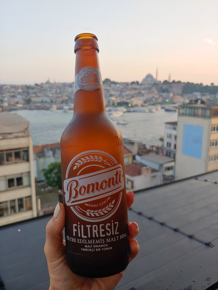 Beer at the rooftop bar, Where to Stay in Istanbul, Turkey: Hotel Momento Golden Horn in Beyoglu / Karakoy. #istanbul #turkey #goldenhorn #wheretostay #hotelreview #hotelmomento #traveltips