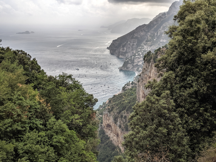 Cliffs and sea along the Amalfi Coast | Hiking the Path of the Gods from Sorrento, Italy on the Amalfi Coast | #pathofthegods #sorrento #amalficoast #hiking #italy