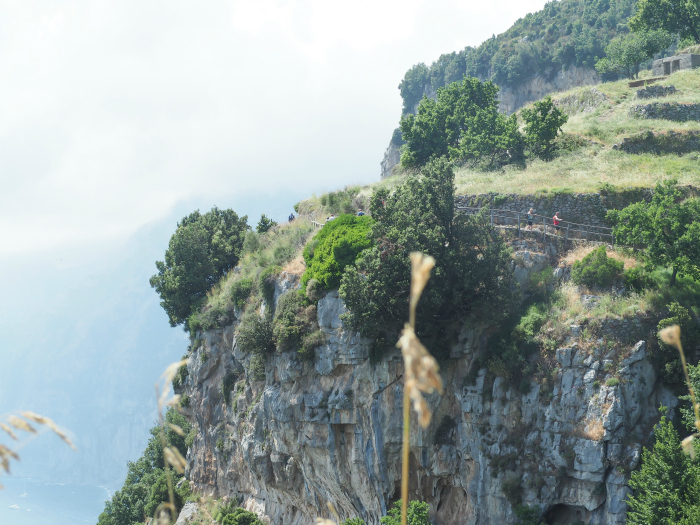 Hiking the Path of the Gods from Sorrento, Italy | What kind of terrain to expect along the Amalfi Coast #pathofthegods #amalficoast #sorrento #italy #hiking