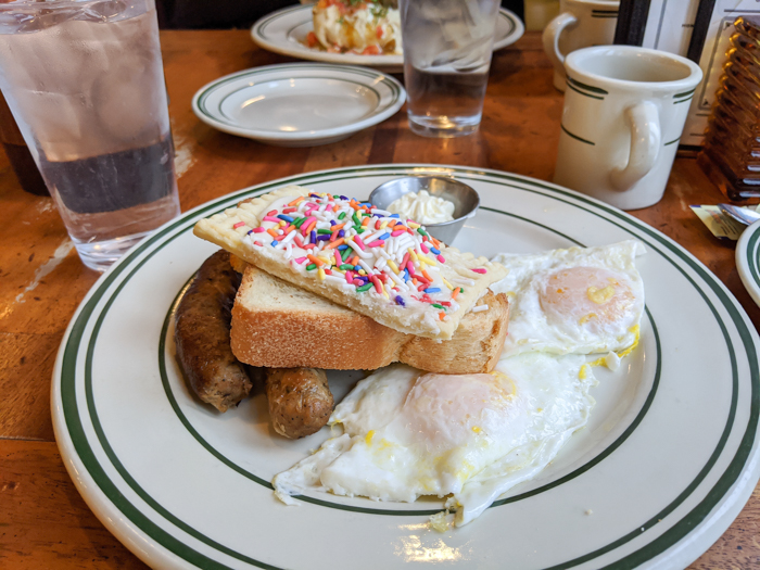 Breakfast at Ted's Bulletin | Another long weekend in Washington, D.C.