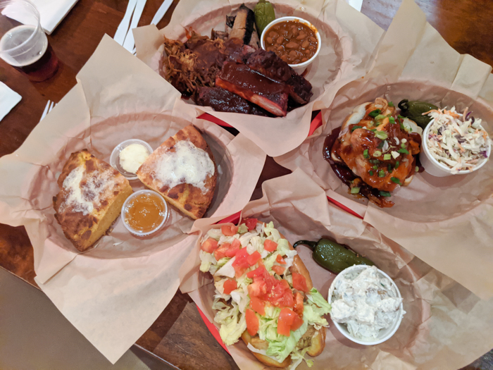 4 Days in Scottsdale, Arizona // A Jam-Packed Itinerary With a Bit of Everything | Where to eat in Scottsdale: Bryan's Black Mountain Barbecue in Cave Creek #scottsdale #arizona #bbq