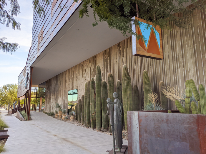 4 Days in Scottsdale, Arizona // A Jam-Packed Itinerary With a Bit of Everything | Things to do in Scottsdale: Western Spirit: Scottsdale's Museum of the West, entrance #scottsdale #museum