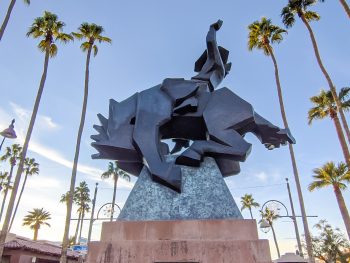4 Days in Scottsdale, Arizona // A Jam-Packed Itinerary With a Bit of Everything #scottsdale #arizona #thingstodoinscottsdale #scottsdalerestaurants #cowboy #publicart