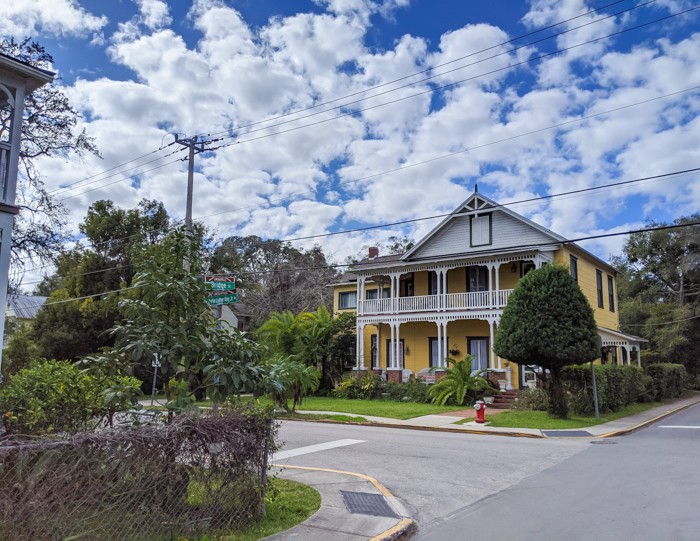 St Augustine house / 1 day in St. Augustine, Florida: A quick trip to America's oldest city / 24 hours in St. Augustine / day trip to St. Augustine from Jacksonville or day trip to St. Augustine from Orlando 