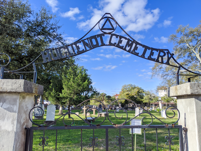 Huguenot Cemetery / 1 day in St. Augustine, Florida: A quick trip to America's oldest city / 24 hours in St. Augustine / day trip to St. Augustine from Jacksonville or day trip to St. Augustine from Orlando 