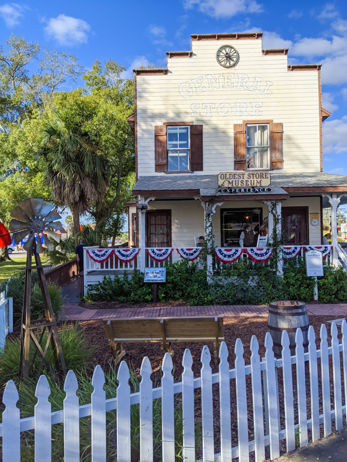 Oldest museum store / 1 day in St. Augustine, Florida: A quick trip to America's oldest city / 24 hours in St. Augustine / day trip to St. Augustine from Jacksonville or day trip to St. Augustine from Orlando